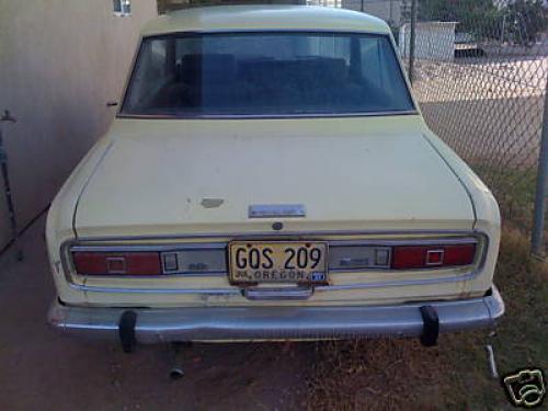 Photo Image Gallery: Toyota Corona in Pale Yellow   (XX9)  YEARS: -