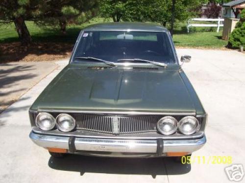 Photo Image Gallery: Toyota Corona in Green Metallic   (XX1)  YEARS: -