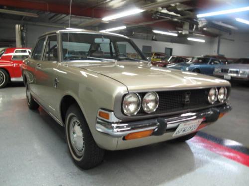 Photo Image Gallery: Toyota Corona in Beige    (XX7)  YEARS: -