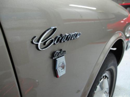 Photo Image Gallery: Toyota Corona in Beige    (XX7)  YEARS: -