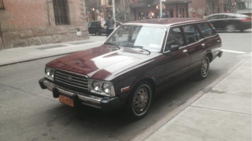 Photo Image Gallery: Toyota Corona in Deep Red   (XX1)  YEARS: -