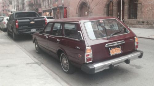 Photo Image Gallery: Toyota Corona in Deep Red   (XX1)  YEARS: -