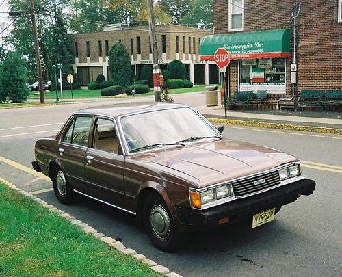Photo Image Gallery & Touchup Paint: Toyota Corona in Brown Metallic   (4B4)  YEARS: 1982-1982