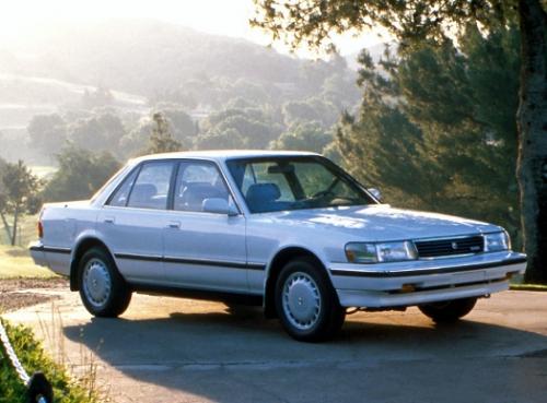 Photo Image Gallery & Touchup Paint: Toyota Cressida in White Pearl   (049)  YEARS: 1989-1992