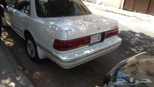 Photo Image Gallery & Touchup Paint: Toyota Cressida in White Pearl   (049)  YEARS: 1989-1992