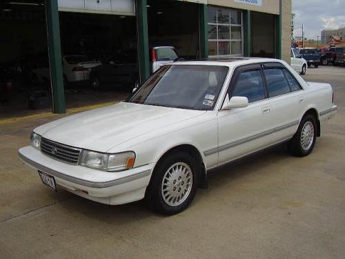 Photo Image Gallery & Touchup Paint: Toyota Cressida in Super White   (050)  YEARS: 1989-1992