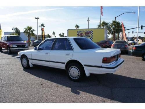 Photo Image Gallery & Touchup Paint: Toyota Cressida in Super White   (050)  YEARS: 1989-1992