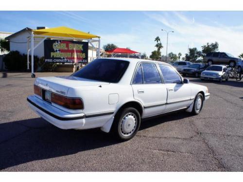 Photo Image Gallery & Touchup Paint: Toyota Cressida in Super White   (050)  YEARS: 1989-1992