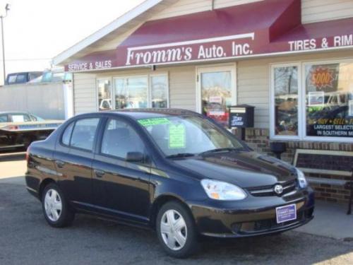 Photo Image Gallery & Touchup Paint: Toyota Echo in Black Sand Pearl  (209)  YEARS: 2000-2005