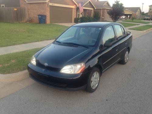 Photo Image Gallery & Touchup Paint: Toyota Echo in Black Sand Pearl  (209)  YEARS: 2000-2005