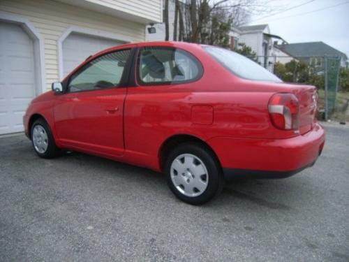 Photo Image Gallery & Touchup Paint: Toyota Echo in Absolutely Red   (3P0)  YEARS: 2000-2002