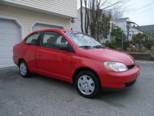Photo Image Gallery & Touchup Paint: Toyota Echo in Absolutely Red   (3P0)  YEARS: 2000-2002
