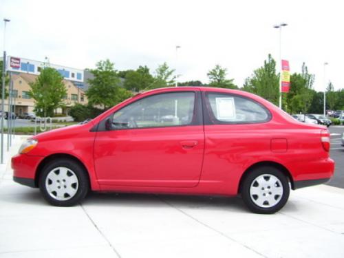Photo Image Gallery & Touchup Paint: Toyota Echo in Absolutely Red   (3P0)  YEARS: 2000-2002