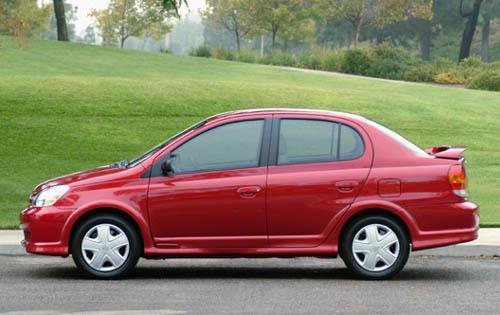 Photo Image Gallery & Touchup Paint: Toyota Echo in Impulse Red Pearl  (3P1)  YEARS: 2003-2005