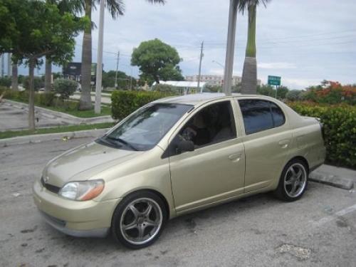 Photo Image Gallery & Touchup Paint: Toyota Echo in Satin Gold Metallic  (583)  YEARS: 2000-2002