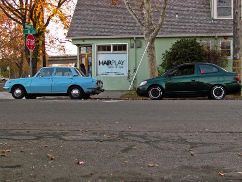 Photo Image Gallery & Touchup Paint: Toyota Echo in Electric Green Mica  (6R4)  YEARS: 2000-2005