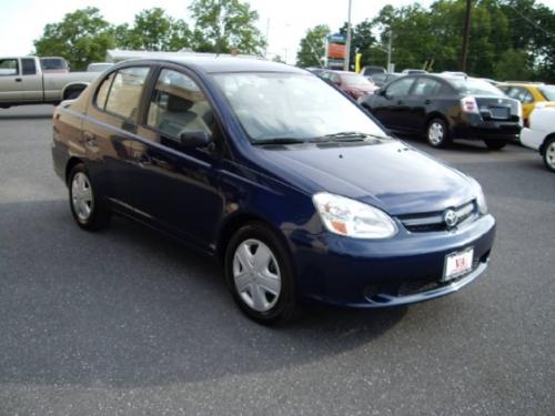 Photo Image Gallery & Touchup Paint: Toyota Echo in Indigo Ink Pearl  (8P4)  YEARS: 2001-2005