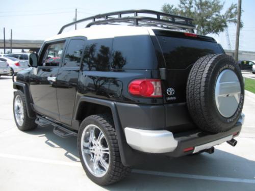 Photo Image Gallery & Touchup Paint: Toyota Fjcruiser in Black    (2KC)  YEARS: 2009-2014