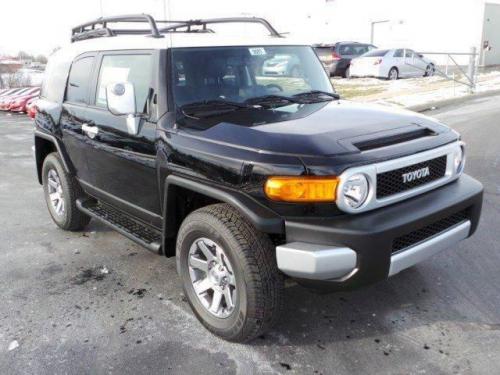 Photo Image Gallery & Touchup Paint: Toyota Fjcruiser in Black    (2KC)  YEARS: 2009-2014