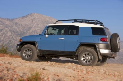 Photo Image Gallery & Touchup Paint: Toyota Fjcruiser in Calvary Blue   (2KQ)  YEARS: 2011-2013