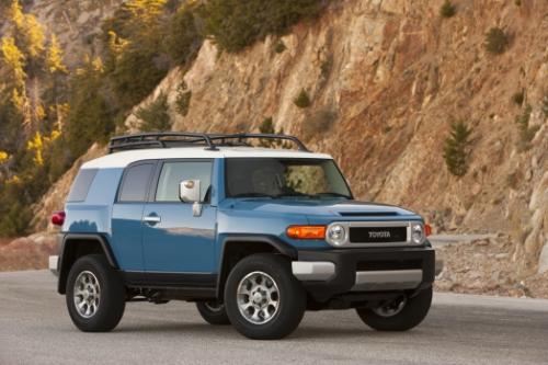 Photo Image Gallery & Touchup Paint: Toyota Fjcruiser in Calvary Blue   (2KQ)  YEARS: 2011-2013