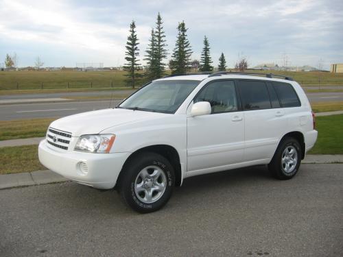 Photo Image Gallery & Touchup Paint: Toyota Highlander in Super White   (040)  YEARS: 2001-2007