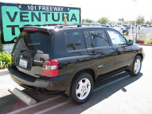 Photo Image Gallery & Touchup Paint: Toyota Highlander in Black    (202)  YEARS: 2006-2007
