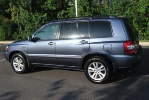 Photo Image Gallery & Touchup Paint: Toyota Highlander in Bluestone Metallic   (8N6)  YEARS: 2006-2007