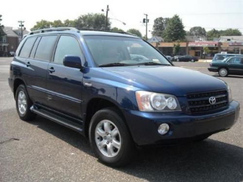 Photo Image Gallery & Touchup Paint: Toyota Highlander in Indigo Ink Pearl  (8P4)  YEARS: 2001-2007