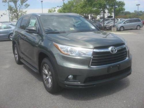 Photo Image Gallery & Touchup Paint: Toyota Highlander in Alumina Jade Metallic  (6W4)  YEARS: 2014-2017