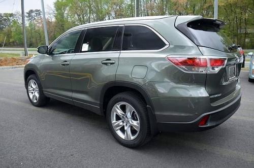 Photo Image Gallery & Touchup Paint: Toyota Highlander in Alumina Jade Metallic  (6W4)  YEARS: 2014-2017