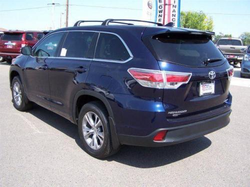 Photo Image Gallery & Touchup Paint: Toyota Highlander in Nautical Blue Metallic  (8S6)  YEARS: 2014-2016