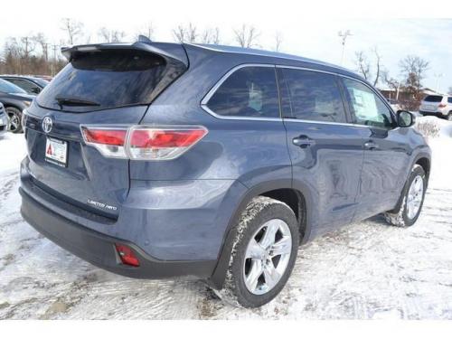 Photo Image Gallery & Touchup Paint: Toyota Highlander in Shoreline Blue Pearl  (8V5)  YEARS: 2014-2017