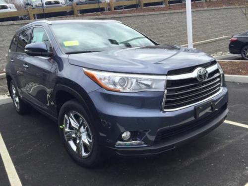 Photo Image Gallery & Touchup Paint: Toyota Highlander in Shoreline Blue Pearl  (8V5)  YEARS: 2014-2017
