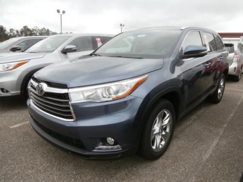 Photo Image Gallery & Touchup Paint: Toyota Highlander in Shoreline Blue Pearl  (8V5)  YEARS: 2014-2017