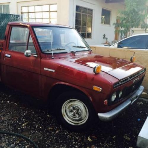 Photo Image Gallery: Toyota Hilux in Red    (XX4)  YEARS: -