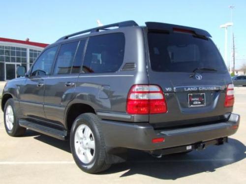 Photo Image Gallery & Touchup Paint: Toyota Landcruiser in Galactic Gray Mica  (1E9)  YEARS: 2003-2007