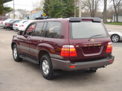 Photo Image Gallery & Touchup Paint: Toyota Landcruiser in Mahogany Pearl   (3N2)  YEARS: 1998-2002