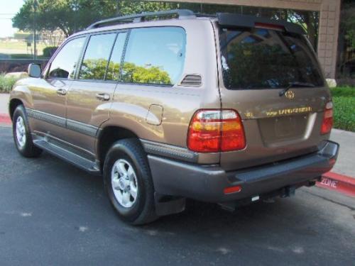 Photo Image Gallery & Touchup Paint: Toyota Landcruiser in Desert Bronze Metallic  (4P3)  YEARS: 1998-2000
