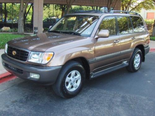 Photo Image Gallery & Touchup Paint: Toyota Landcruiser in Desert Bronze Metallic  (4P3)  YEARS: 1998-2000