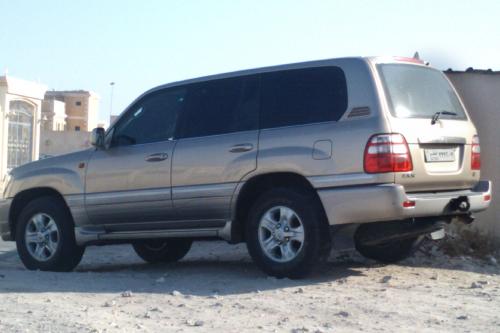 Photo Image Gallery & Touchup Paint: Toyota Landcruiser in Sonora Gold Pearl  (4R3)  YEARS: 2003-2007
