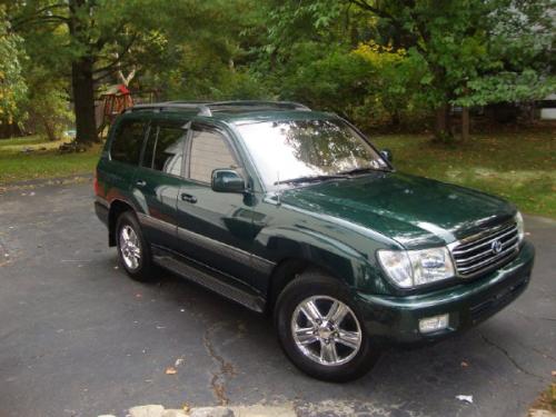 Photo Image Gallery & Touchup Paint: Toyota Landcruiser in Imperial Jade Mica  (6Q7)  YEARS: 1998-2005