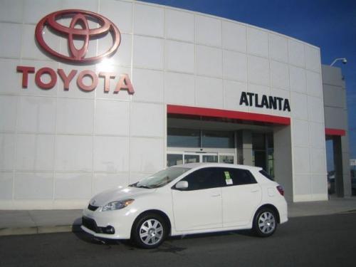 Photo Image Gallery & Touchup Paint: Toyota Matrix in Super White   (040)  YEARS: 2009-2013