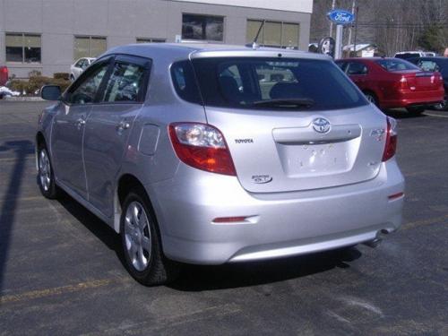 Photo Image Gallery & Touchup Paint: Toyota Matrix in Classic Silver Metallic  (1F7)  YEARS: 2009-2013