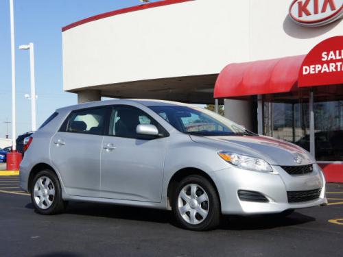 Photo Image Gallery & Touchup Paint: Toyota Matrix in Classic Silver Metallic  (1F7)  YEARS: 2009-2013
