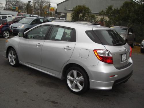 Photo Image Gallery & Touchup Paint: Toyota Matrix in Classic Silver Metallic  (1F7)  YEARS: 2009-2013