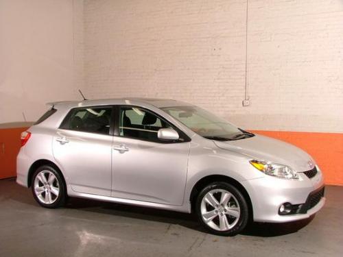 Photo Image Gallery & Touchup Paint: Toyota Matrix in Classic Silver Metallic  (1F7)  YEARS: 2009-2013