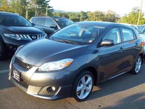 Photo Image Gallery & Touchup Paint: Toyota Matrix in Magnetic Gray Metallic  (1G3)  YEARS: 2009-2013