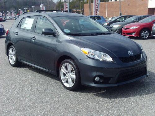 Photo Image Gallery & Touchup Paint: Toyota Matrix in Magnetic Gray Metallic  (1G3)  YEARS: 2009-2013