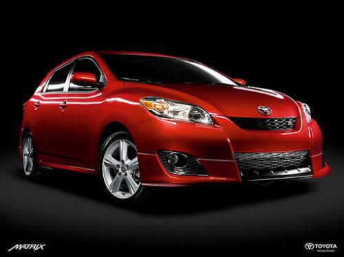 Photo Image Gallery & Touchup Paint: Toyota Matrix in Radiant Red   (3L5)  YEARS: 2009-2012
